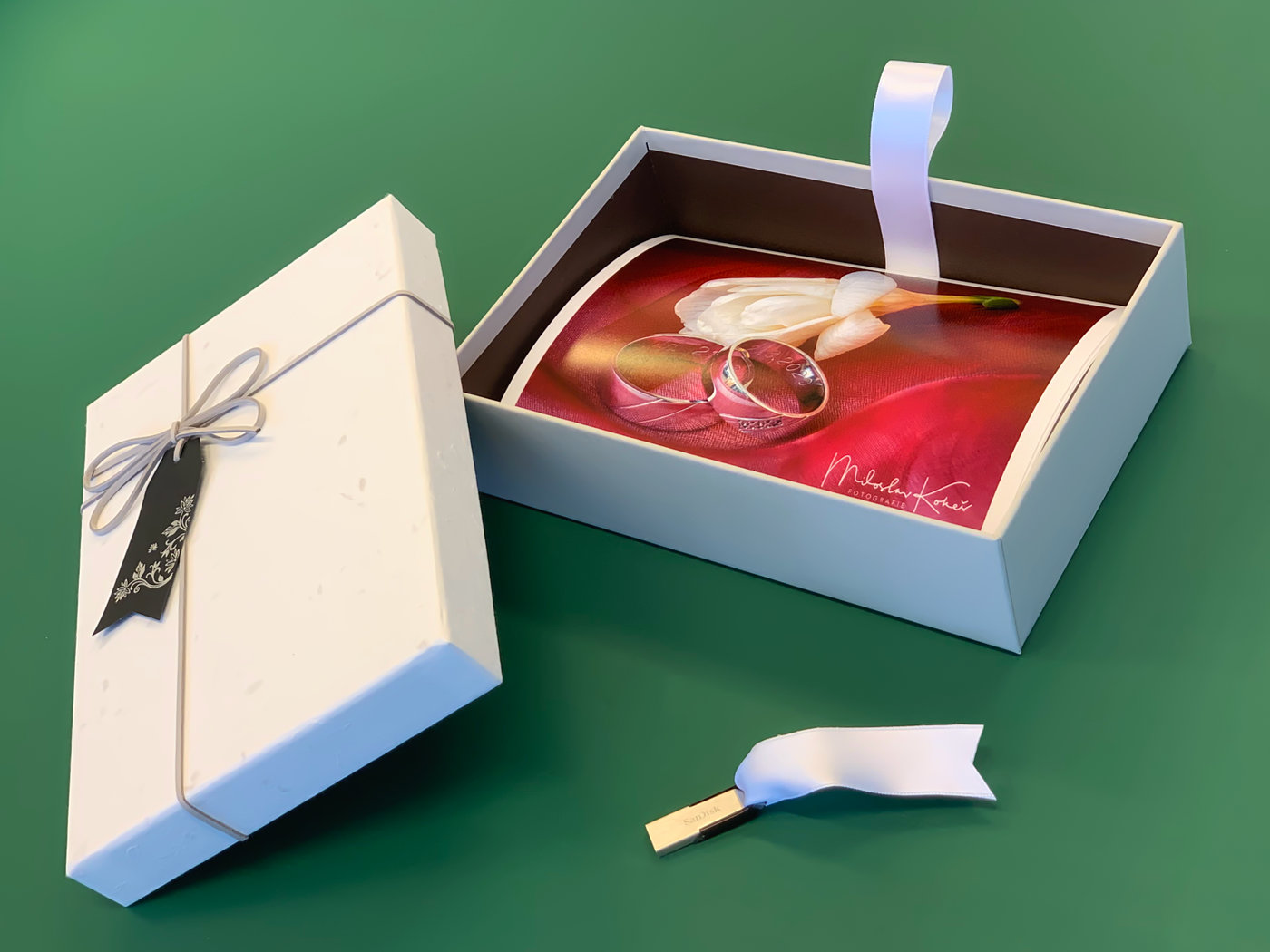 Příklad precizně zarámované fotografie ze studia Pikitia