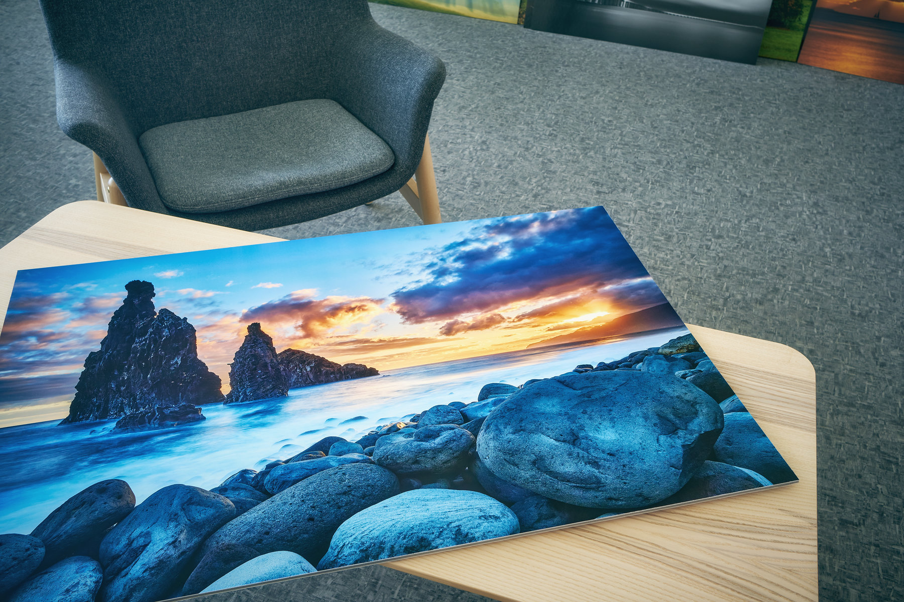 Ukázka fotoobrazu na desce od studia Pikitia